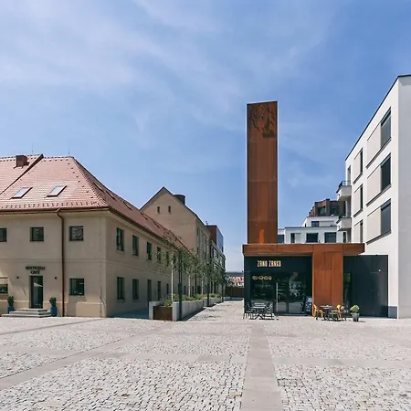 Atelier With Patio & Parking - Nusle Brewery شقة *