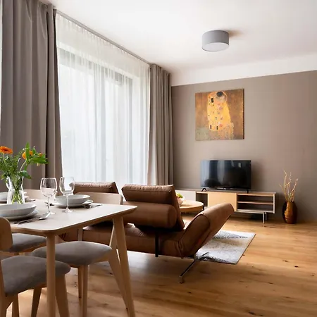 Apartman Atelier With Patio & Parking - Nusle Brewery Prága