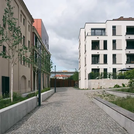 Atelier With Patio & Parking - Nusle Brewery * Prága