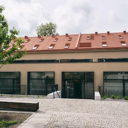 Apartman Atelier With Patio & Parking - Nusle Brewery *