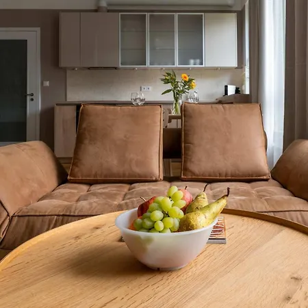 Apartman Atelier With Patio & Parking - Nusle Brewery *