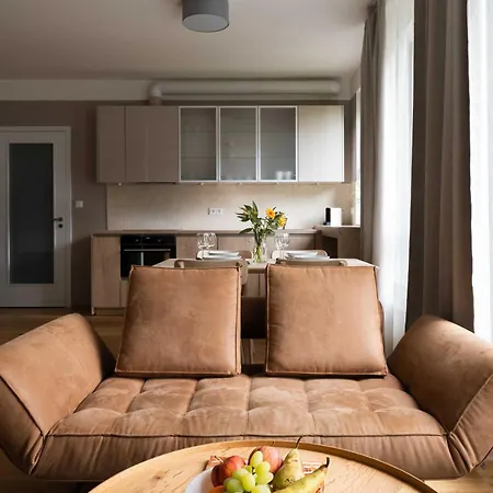 Apartman Atelier With Patio & Parking - Nusle Brewery